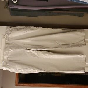 Lands End kahki Capri pull on